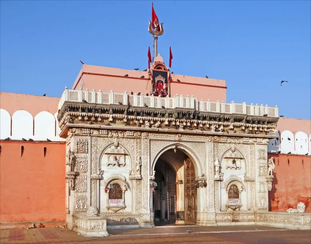 Le temple de Karni Mata (Deshnoke) (8423353617)